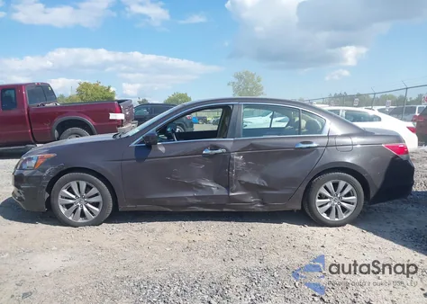 2011 Honda Accord 3.5 Ex-L z USA, uszkodzony, nr VIN 1HGCP3F85BA021206